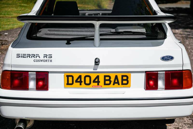Image 19/42 de Ford Sierra RS Cosworth (1987)