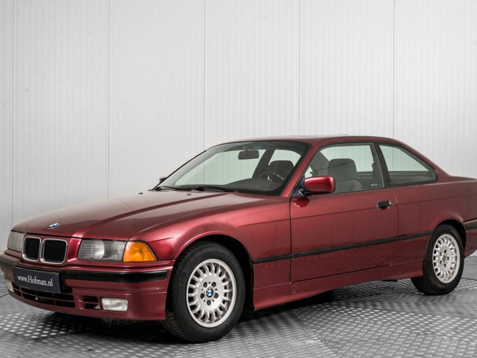 Imagen 1/40 de BMW 325i (1993)