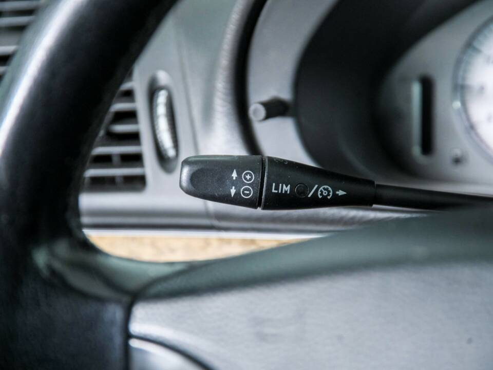 Bild 24/50 von Mercedes-Benz E 200 Kompressor T (2003)