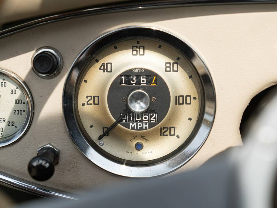 Immagine 44/50 di Austin-Healey 100/6 (BN4) (1957)