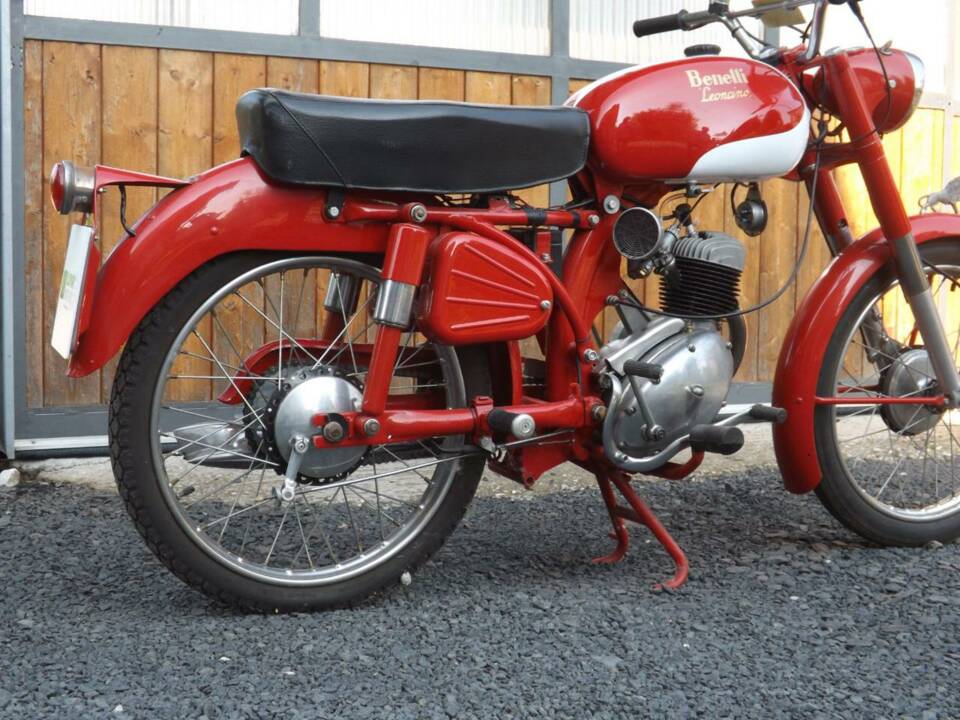Image 30/50 of Benelli Leoncino 2T (1959)