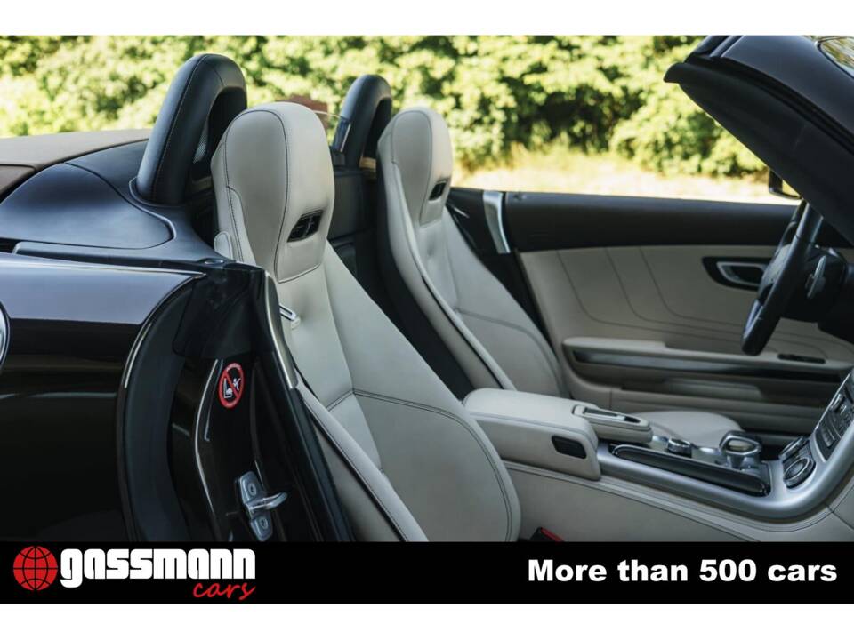 Image 6/15 de Mercedes-Benz SLS AMG Roadster (2012)