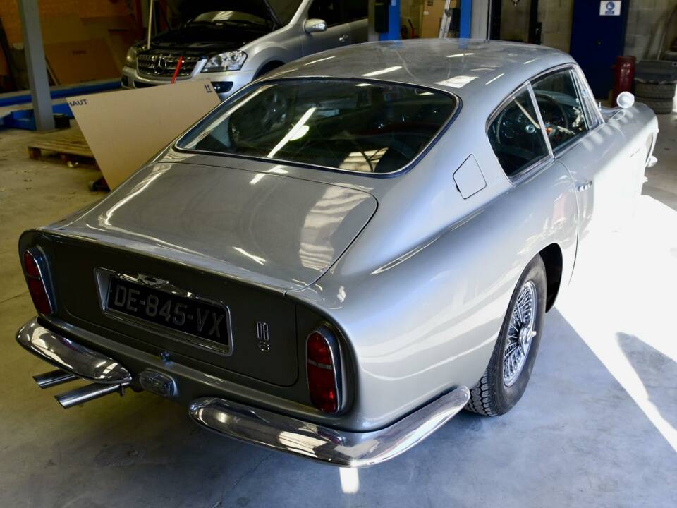 Bild 8/50 von Aston Martin DB 6 Vantage (1966)