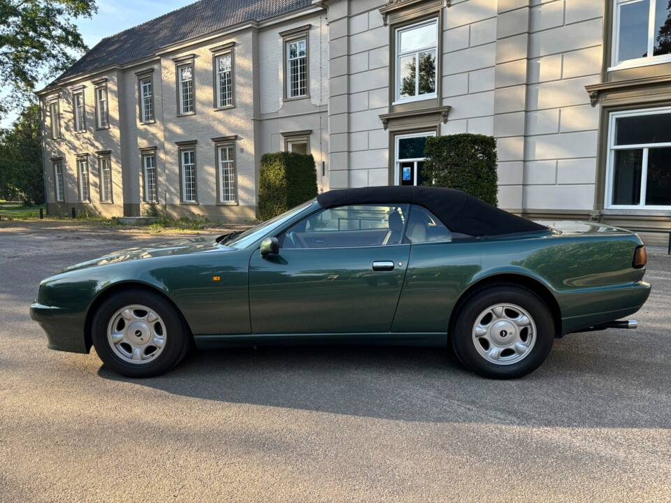 Immagine 2/10 di Aston Martin Virage Volante (1994)