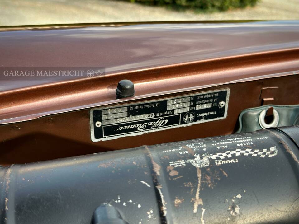 Image 62/100 of Alfa Romeo 2000 Spider Veloce (1980)