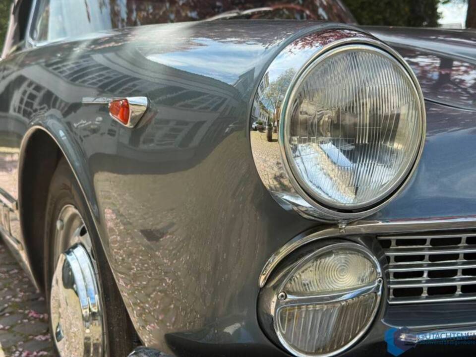 Bild 28/98 von Alfa Romeo 2000 Spider (1960)