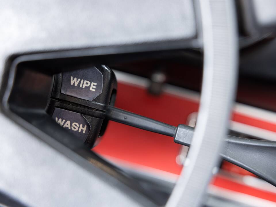 Image 13/32 of Porsche 911 2.4 T (1973)