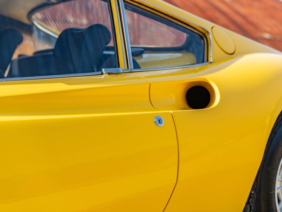 Bild 20/45 von Ferrari Dino 246 GT (1972)