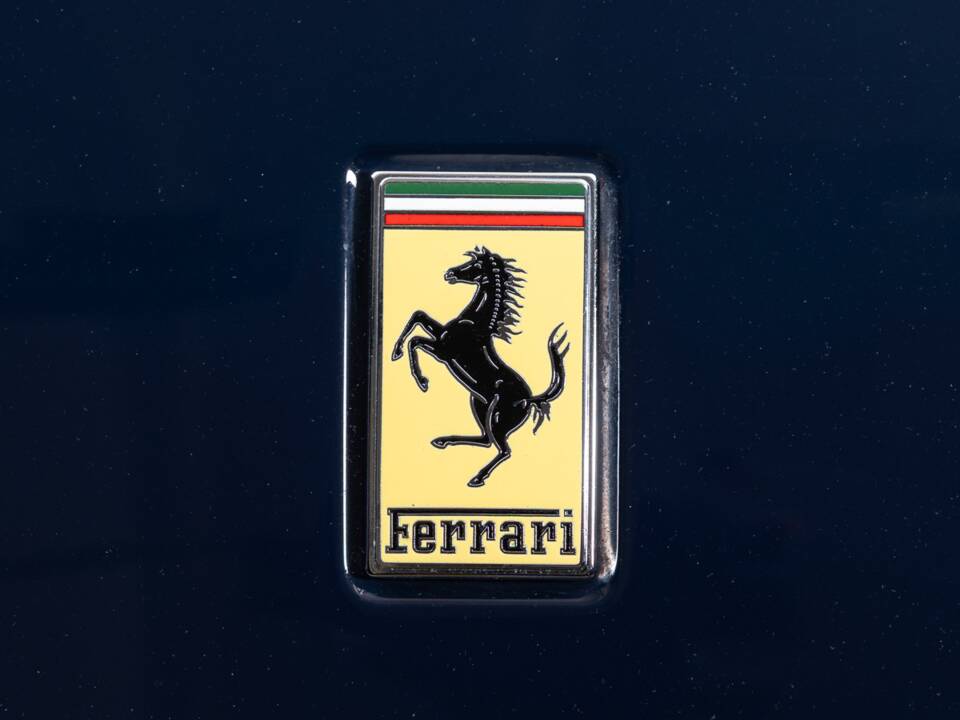 Bild 36/38 von Ferrari GTC4Lusso (2017)