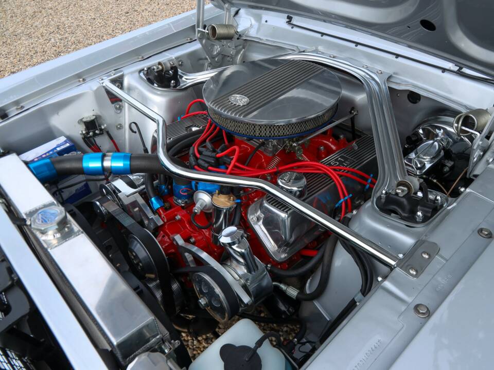 Image 44/50 of Ford Mustang GT (1968)