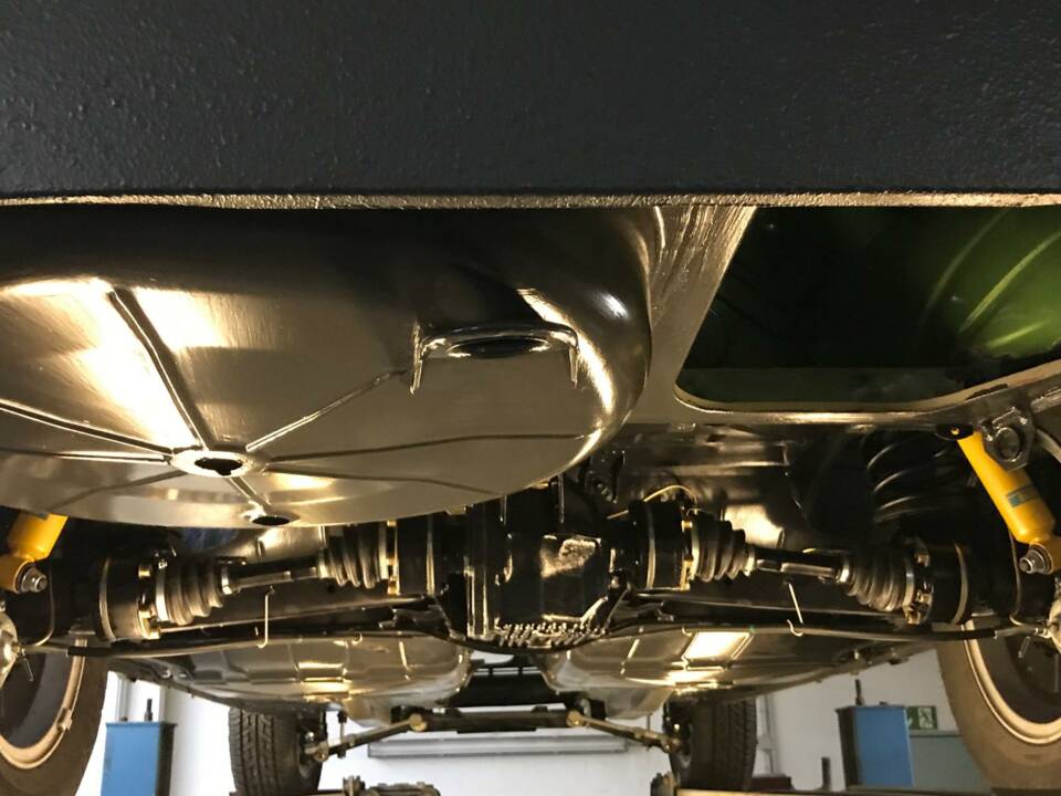 Image 35/43 of BMW 2,5 CS (1975)