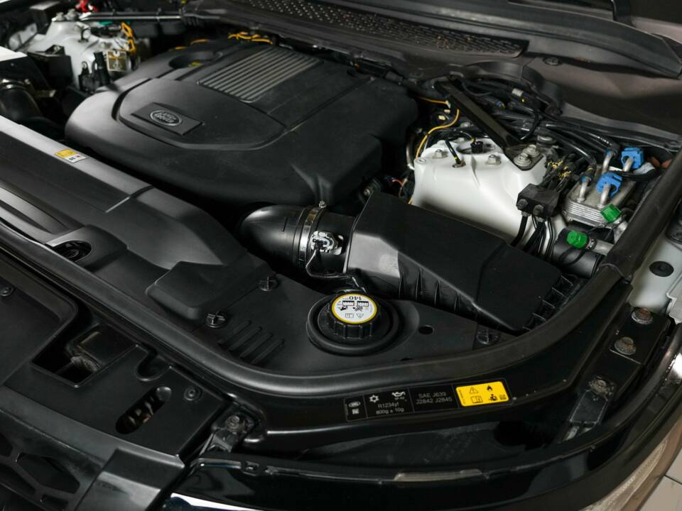 Image 38/50 of Land Rover Range Rover Sport SDV6 (2016)