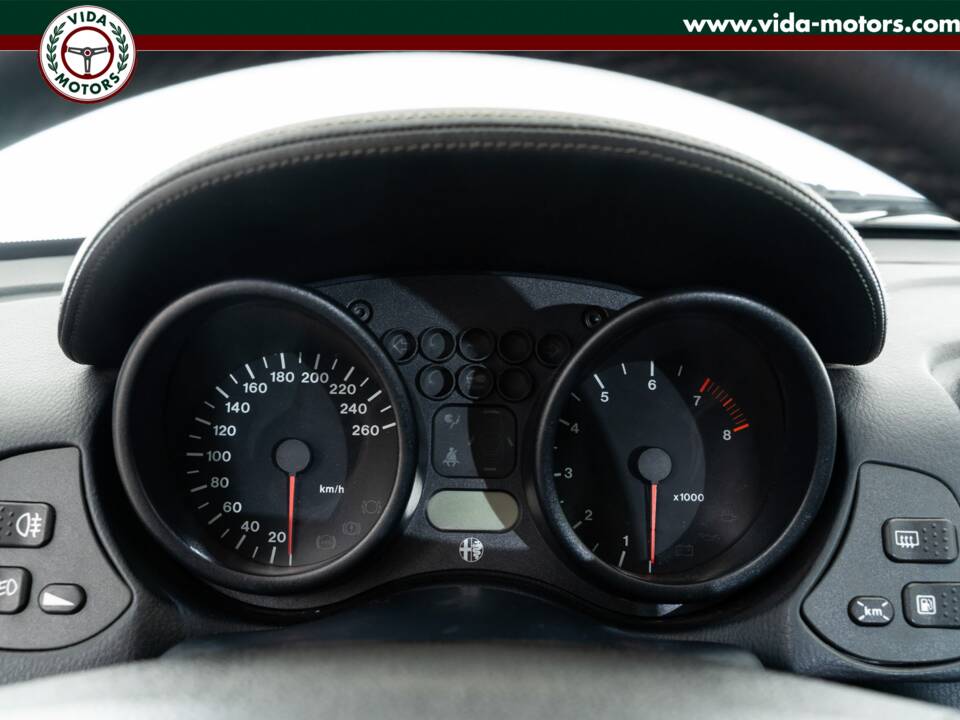 Image 11/18 of Alfa Romeo GTV 2.0 Twin Spark (1997)