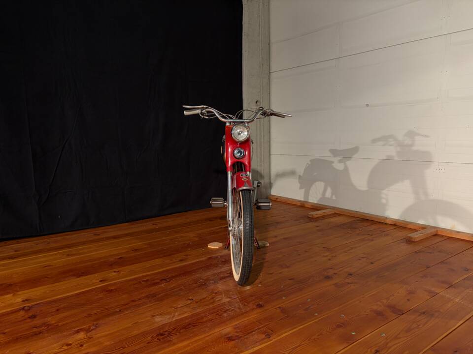 Image 3/18 of HMW 50 SL (1956)