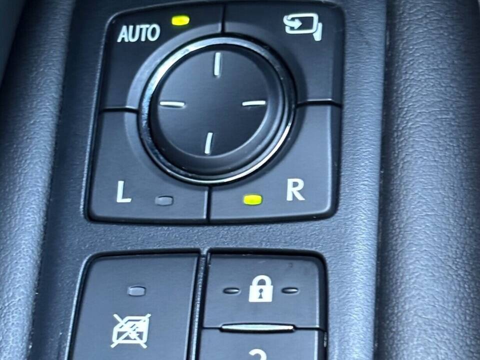 Image 12/27 de Lexus RX 450h (2011)