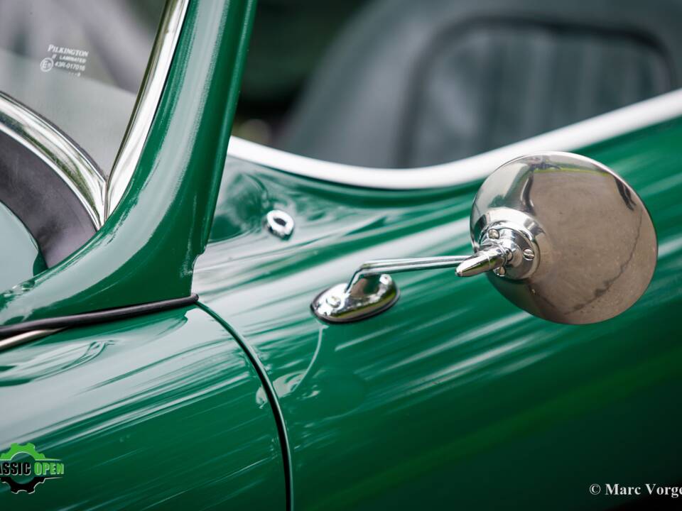 Image 34/59 of Austin-Healey 100&#x2F;6 (BN6) (1958)