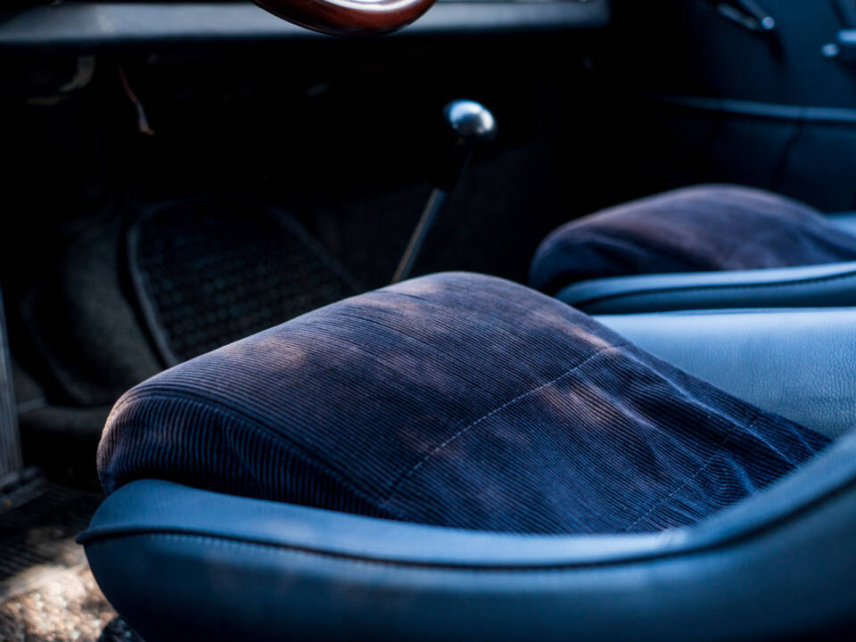 Image 20/42 of Porsche 912 (1967)