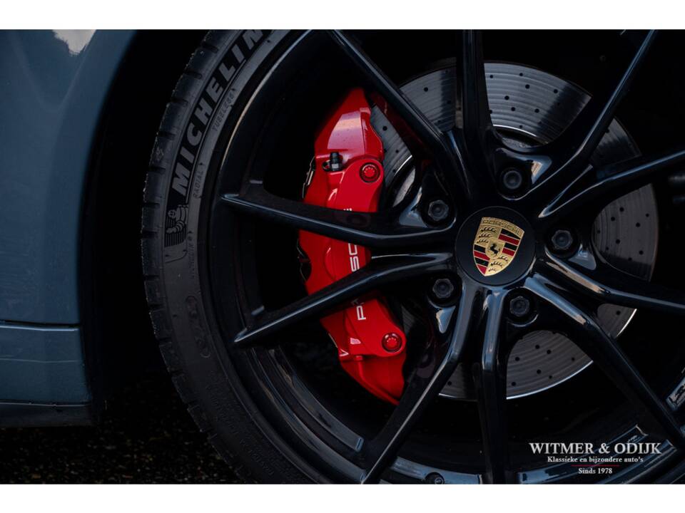 Bild 34/36 von Porsche 911 Carrera 4S (2017)