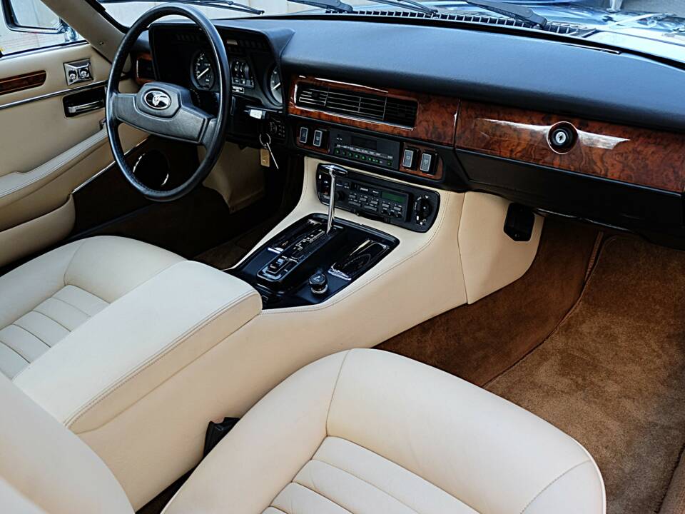 Imagen 34/91 de Jaguar XJ-SC V12 (1986)