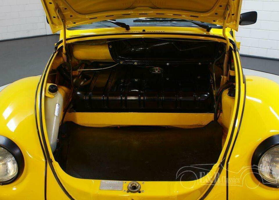 Image 17/18 of Volkswagen Beetle 1303 (1974)