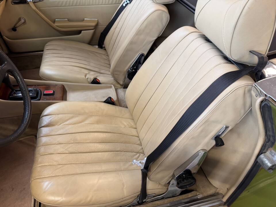Image 19/48 of Mercedes-Benz 350 SL (1979)