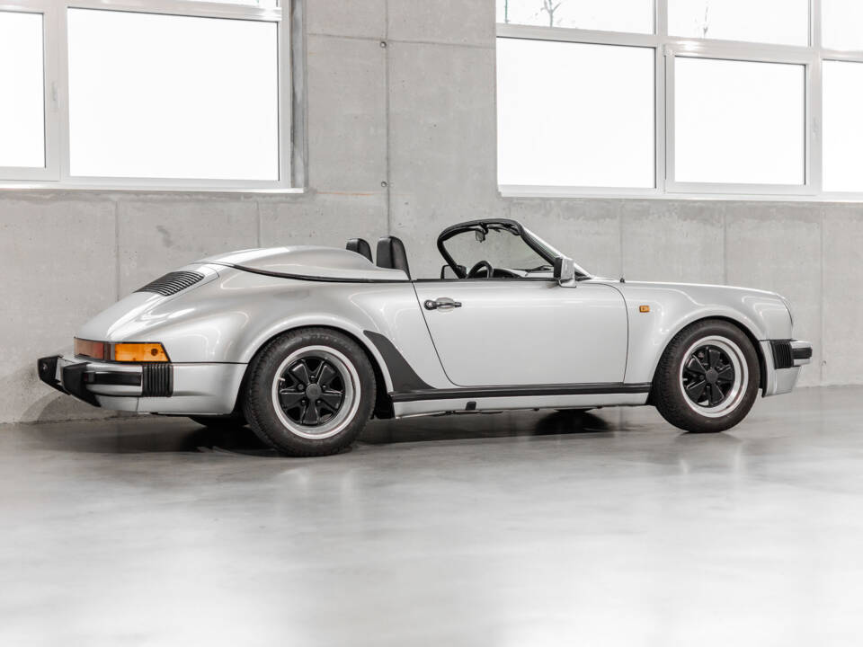 Image 3/9 of Porsche 911 Speedster 3.2 (1989)