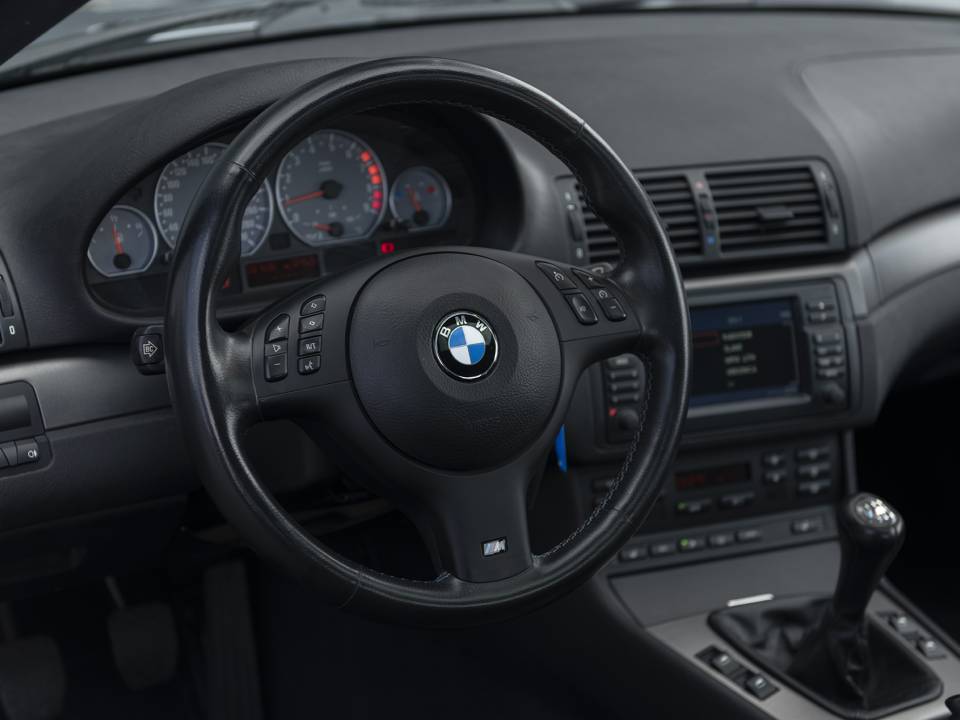 Immagine 13/39 di BMW M3 (2003)