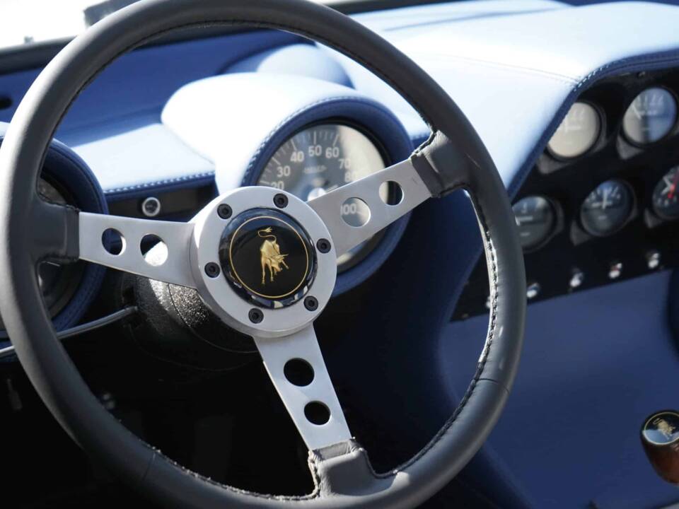 Afbeelding 46/74 van Lamborghini Miura P 400 (1968)