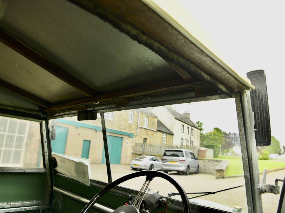 Image 36/44 of Land Rover 80 (1949)