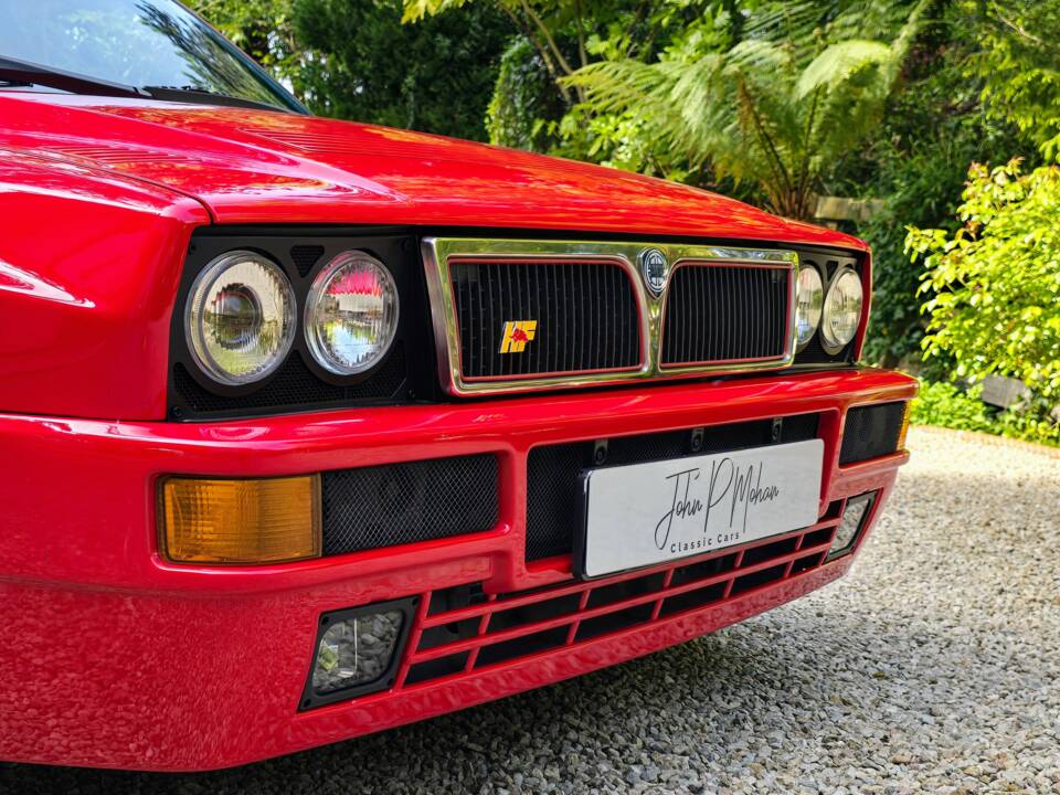 Immagine 12/63 di Lancia Delta HF Integrale Evoluzione II (1994)
