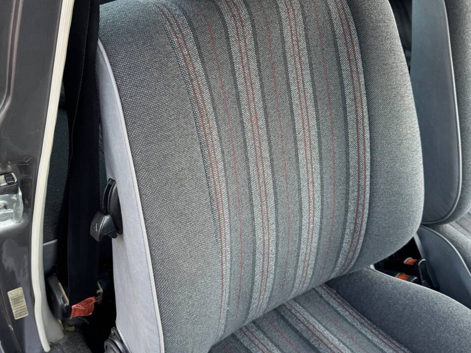 Bild 70/99 von Volkswagen Käfer 1200 Jubiläumsmodell (1985)