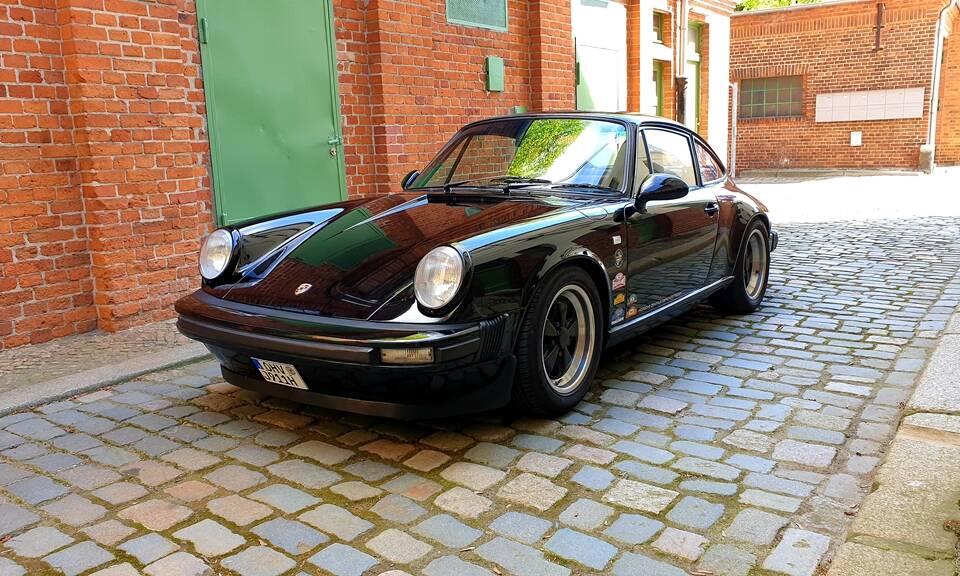 Image 2/64 de Porsche 911 SC 3.0 (1978)