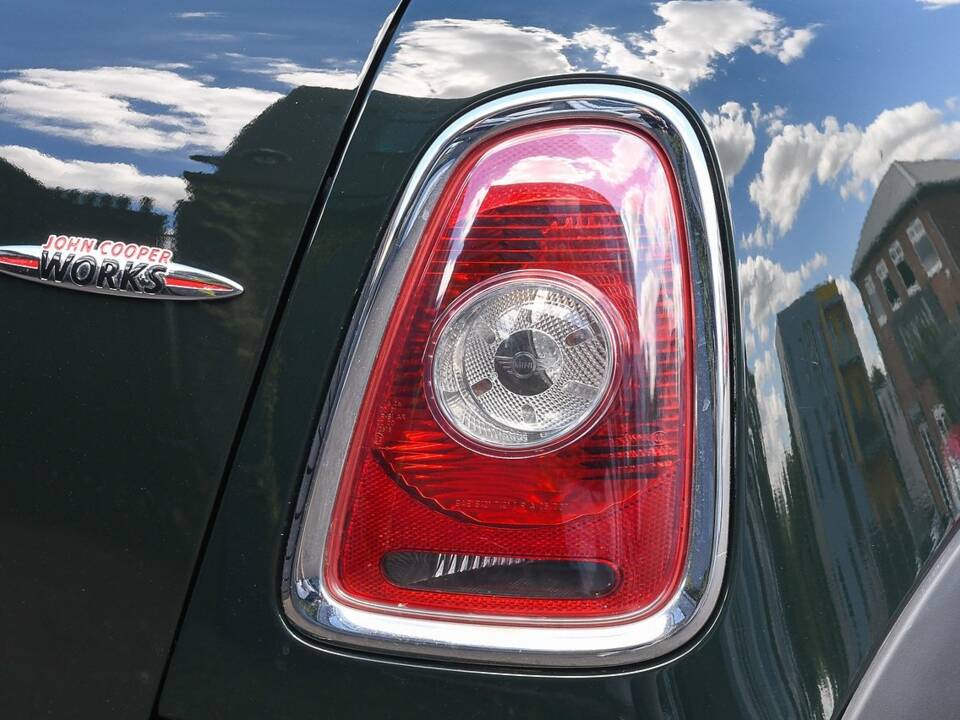 Image 28/56 of Mini John Cooper Works (2010)