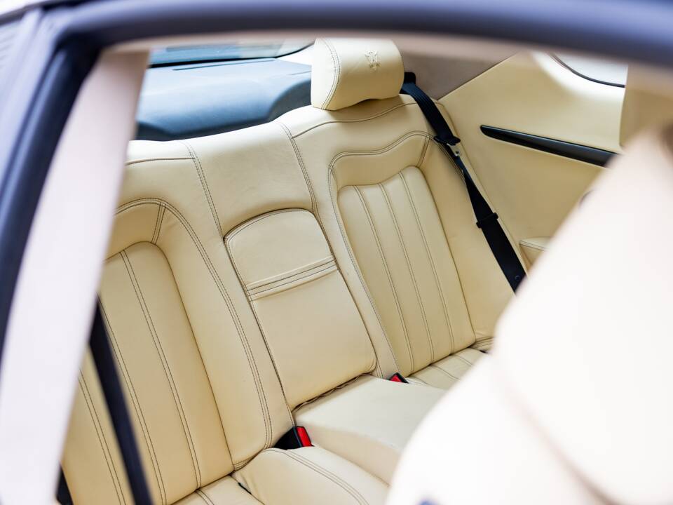 Bild 20/50 von Maserati GranTurismo 4.2 (2008)
