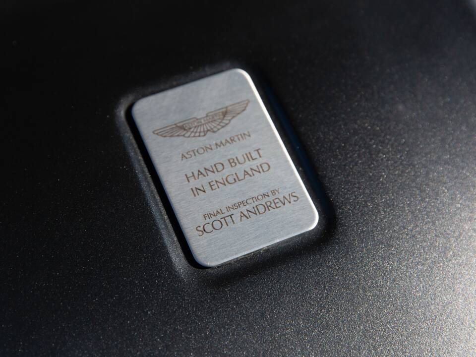 Image 73/80 of Aston Martin Vanquish (2013)