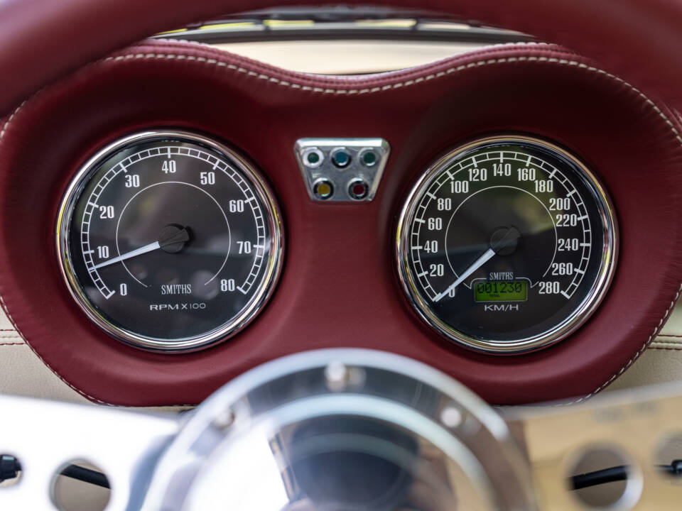 Image 19/34 of Jensen Interceptor MK III (1972)