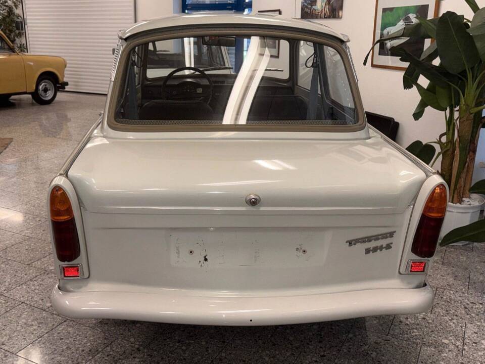 Image 4/18 de Trabant 601 (1977)