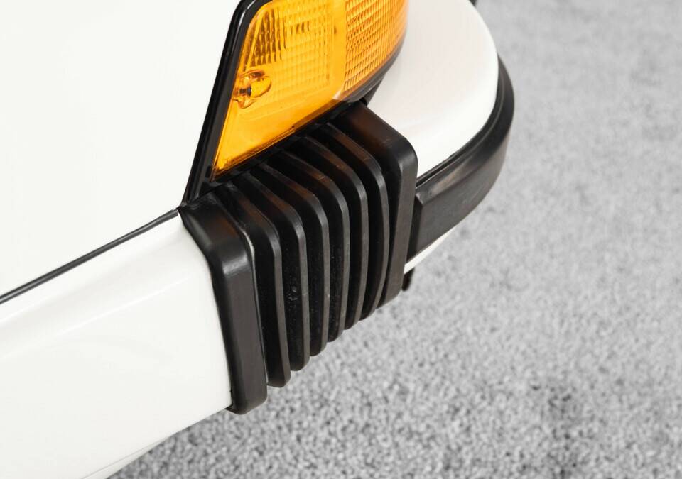 Bild 15/30 von Porsche 911 Carrera 3.2 (1987)