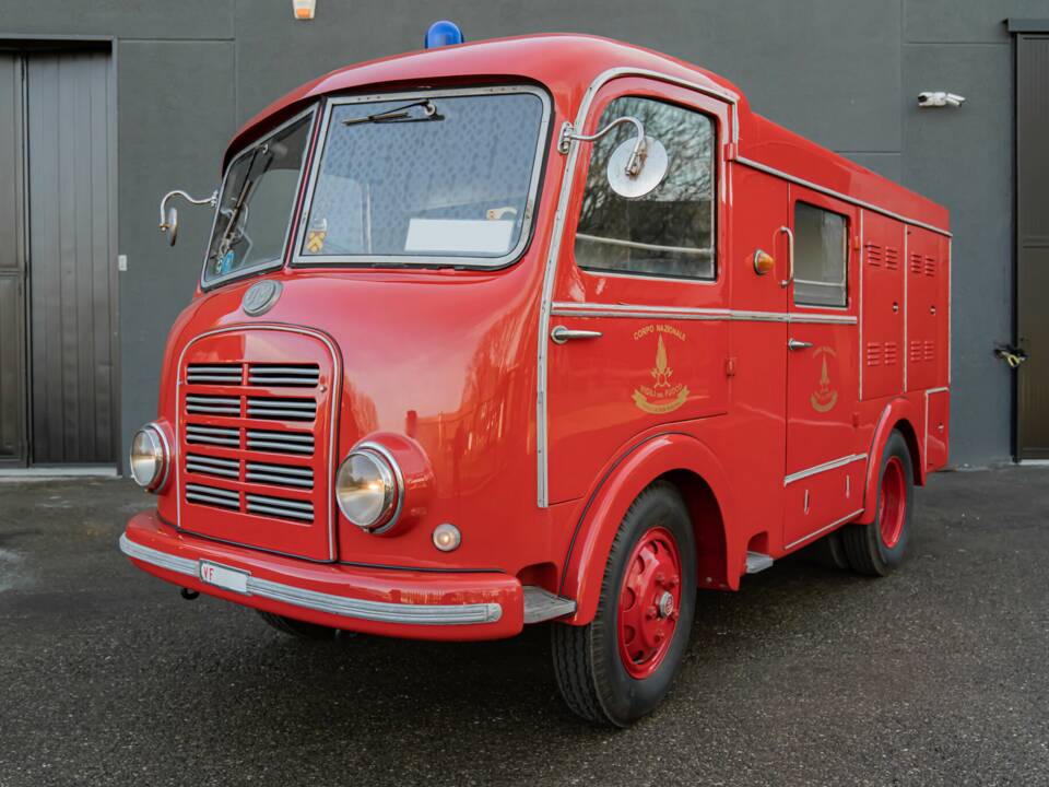 Image 2/37 of OM Leoncino 35 (1949)