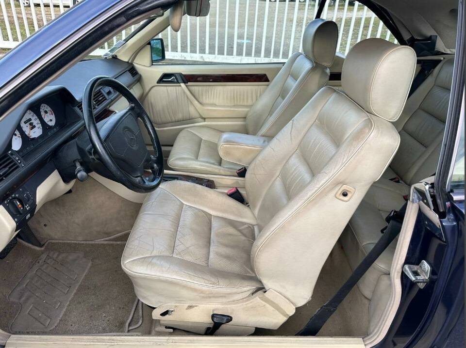 Bild 5/5 von Mercedes-Benz 300 CE-24 (1993)