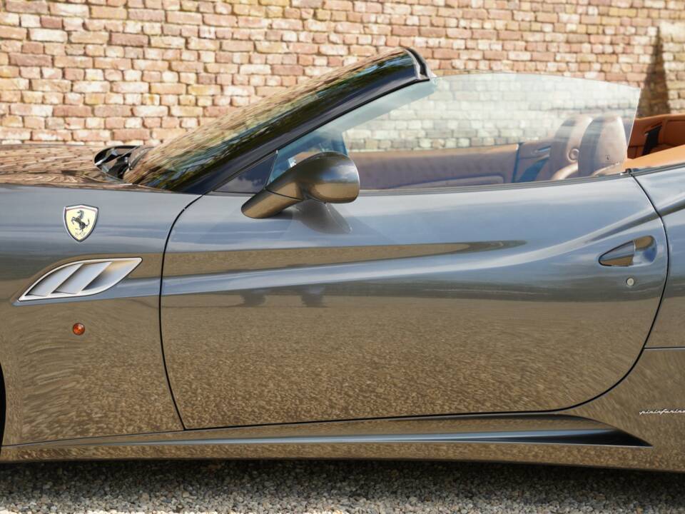 Bild 15/50 von Ferrari California (2010)