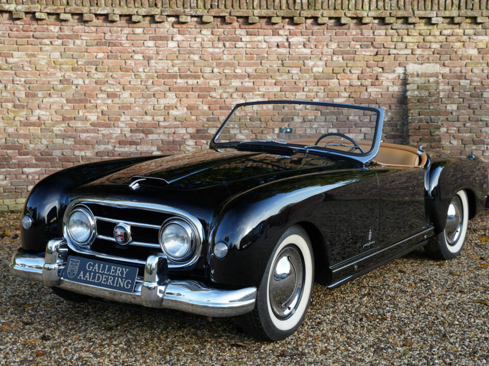 Image 7/50 of Nash-Healey Roadster (1953)