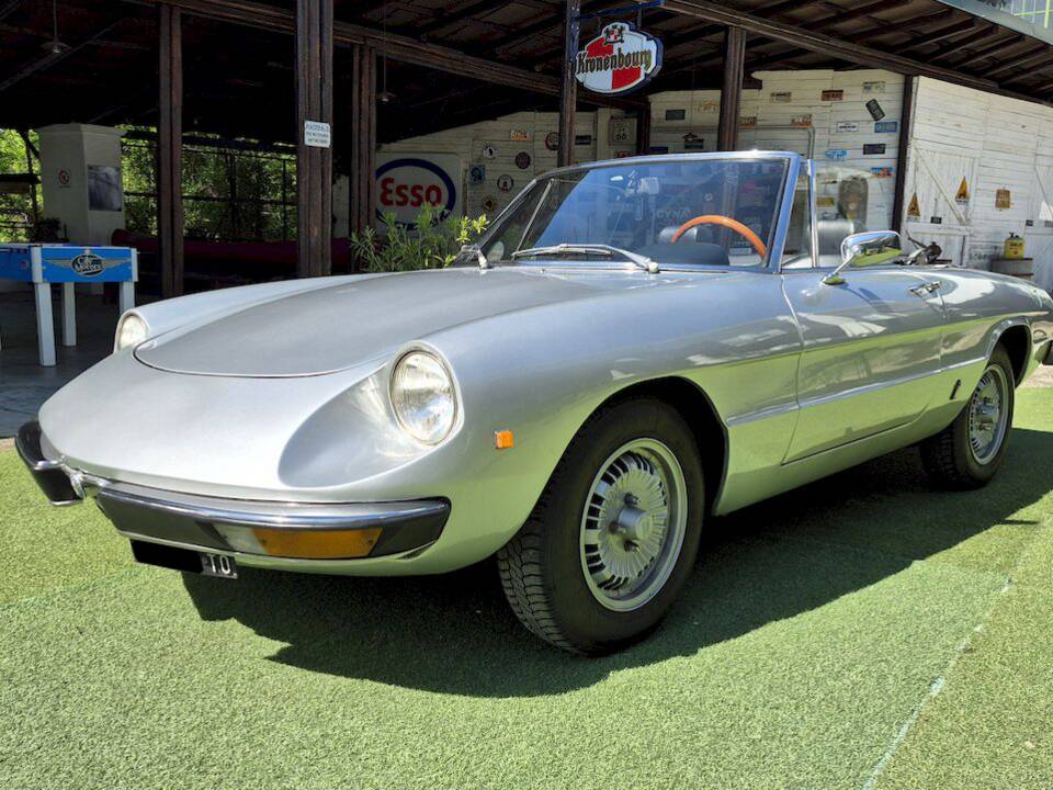 Afbeelding 6/63 van Alfa Romeo Spider 1300 (1976)