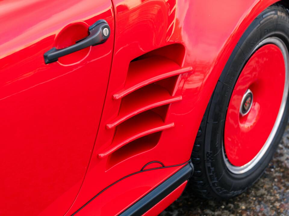 Imagen 12/33 de Porsche 911 Turbo 3.3 Flachbau (WLS) (1985)