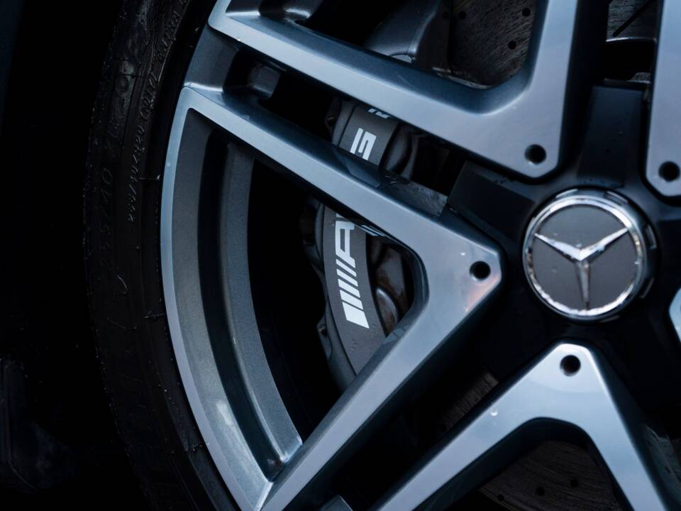 Image 39/48 of Mercedes-Benz S 63 AMG S 4MATIC (2018)