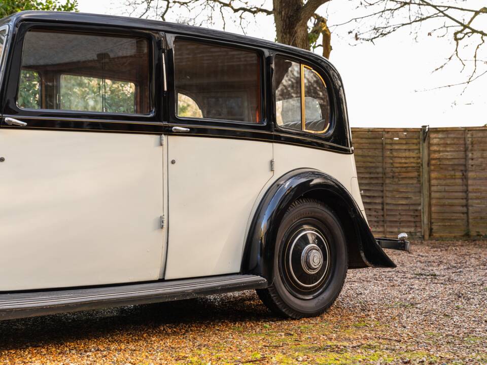 Image 7/42 of Rolls-Royce 25&#x2F;30 HP (1937)