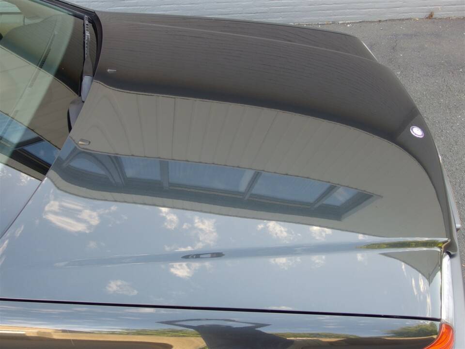 Image 11/96 of Mercedes-Benz 300 SL (1992)