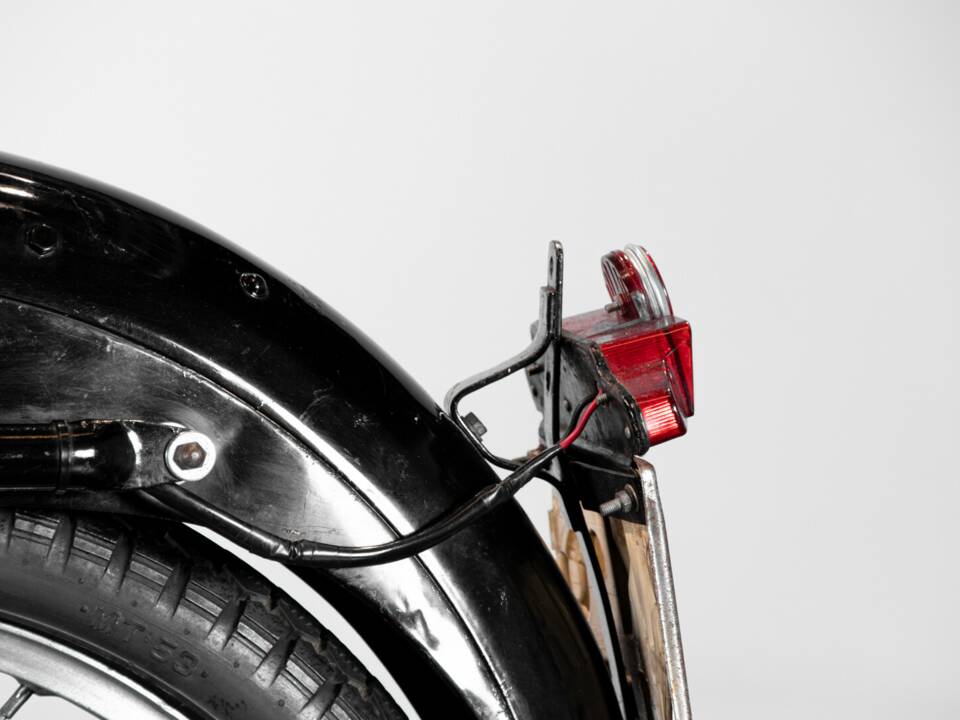 Bild 21/50 von Gilera 150 Sport (1954)