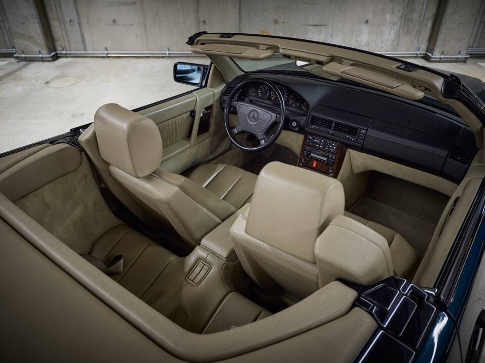Image 65/100 de Mercedes-Benz SL 280 (1995)