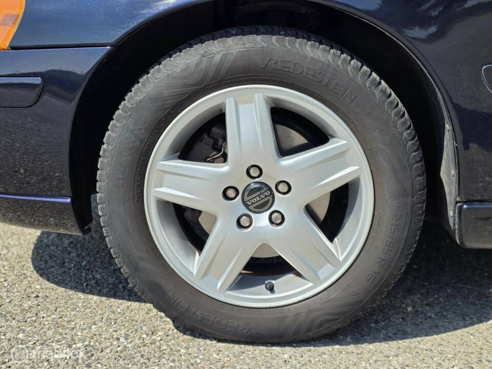 Image 6/29 de Volvo V 70 2.4 (2007)